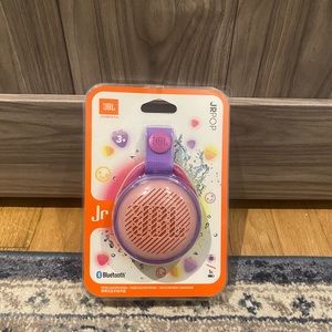 JBL water proof blue tooth speaker